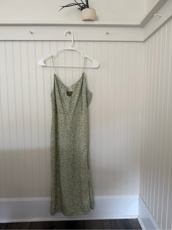 Abercrombie & Fitch Dresses & Skirts - Green Midi Dress with Spaghetti Straps